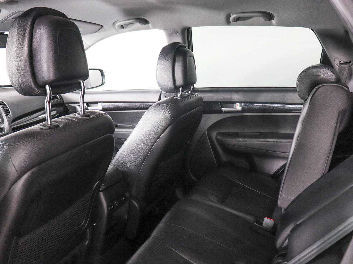 Kia Sorento с пробегом — 2017 год. Фото: #11
