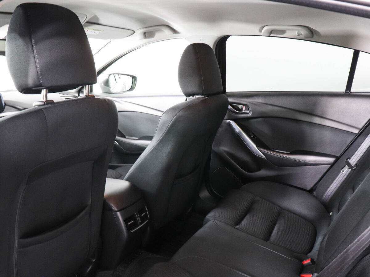 Mazda 6 с пробегом — 2017 год. Фото: #11