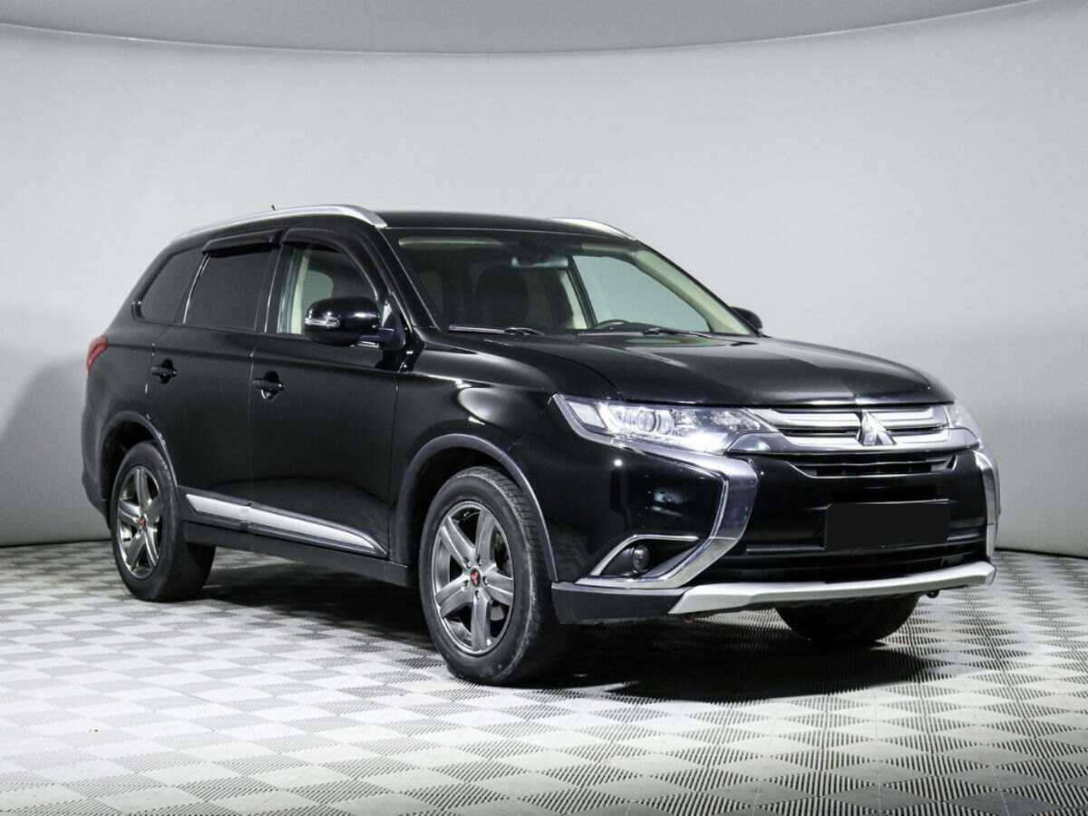 Mitsubishi Outlander с пробегом — 2016 год. Фото: #2