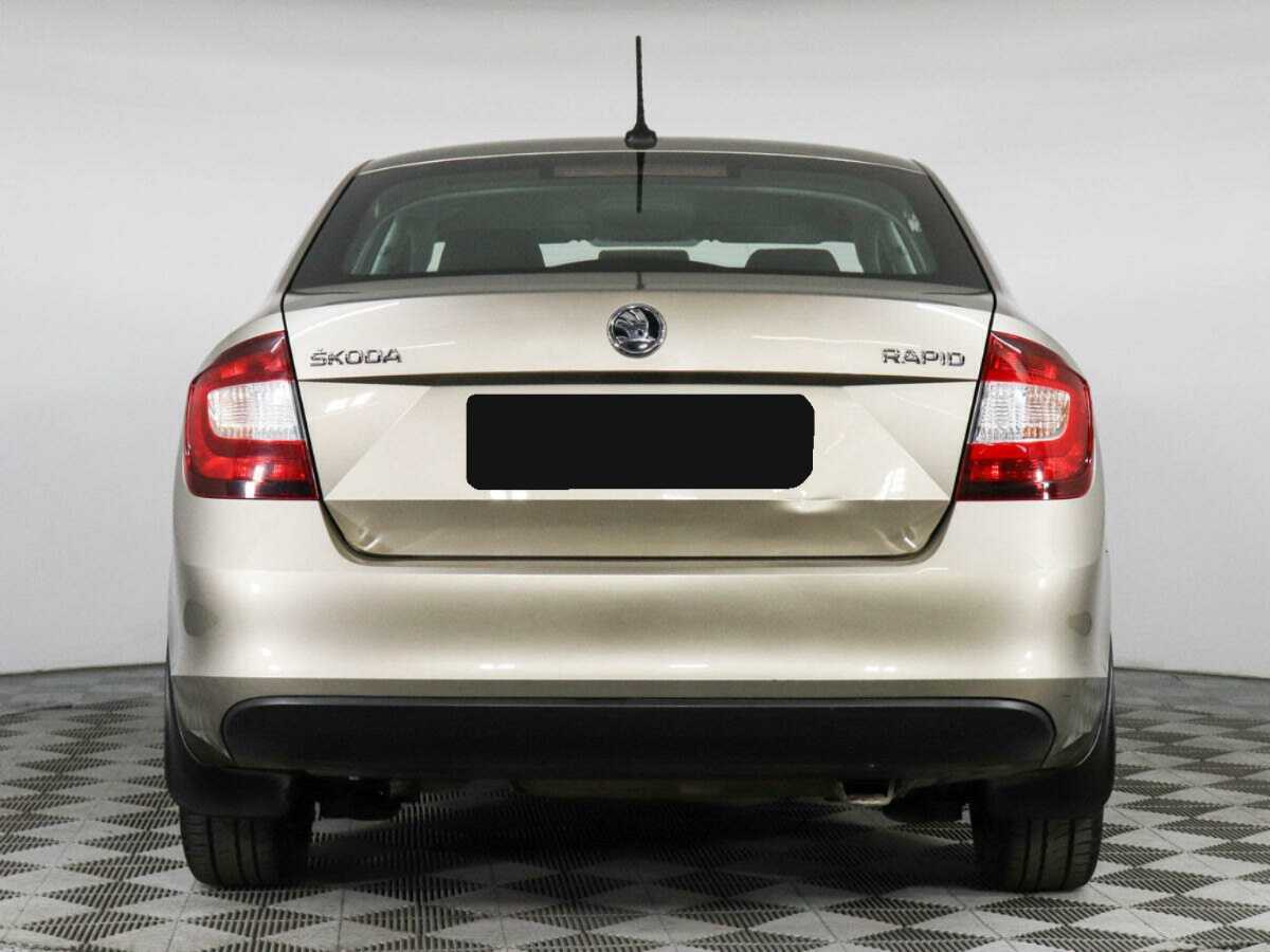 Skoda Rapid с пробегом — 2018 год. Фото: #5