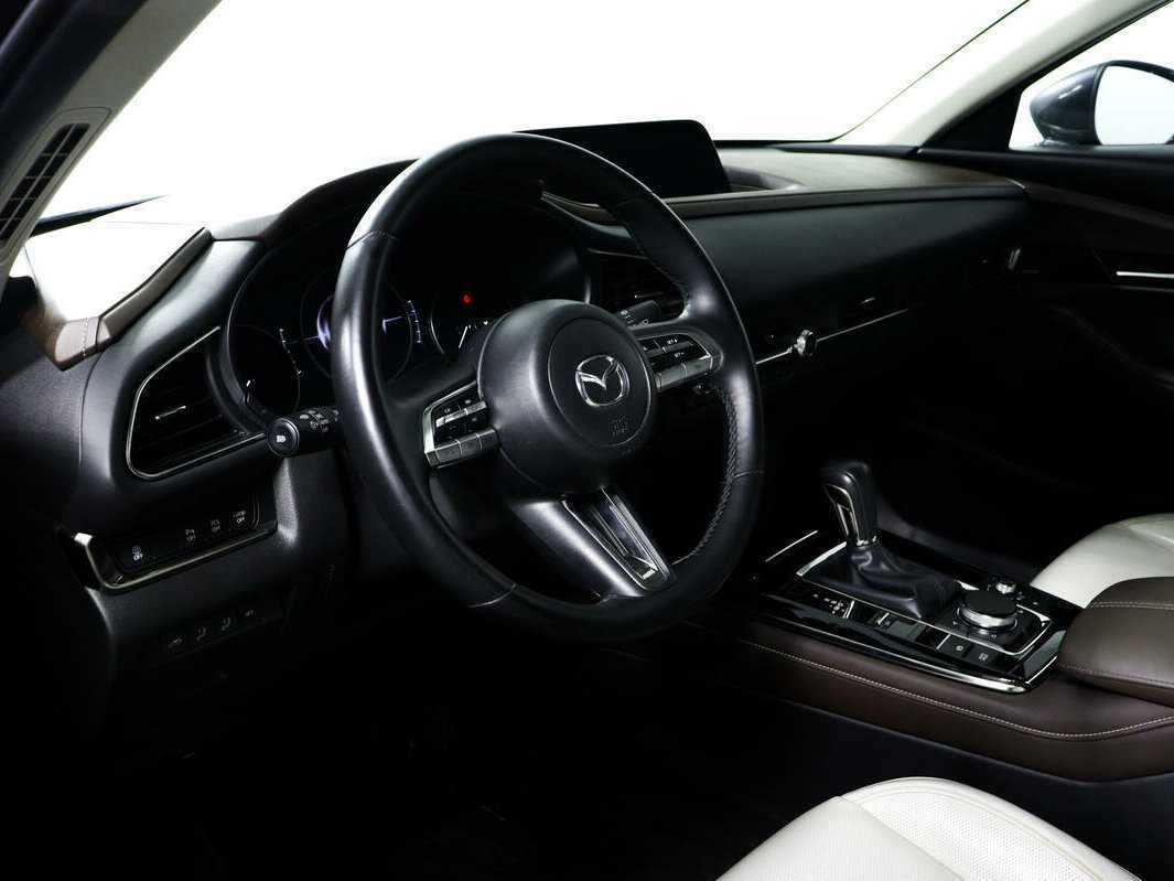 Mazda CX-30 с пробегом — 2021 год. Фото: #12