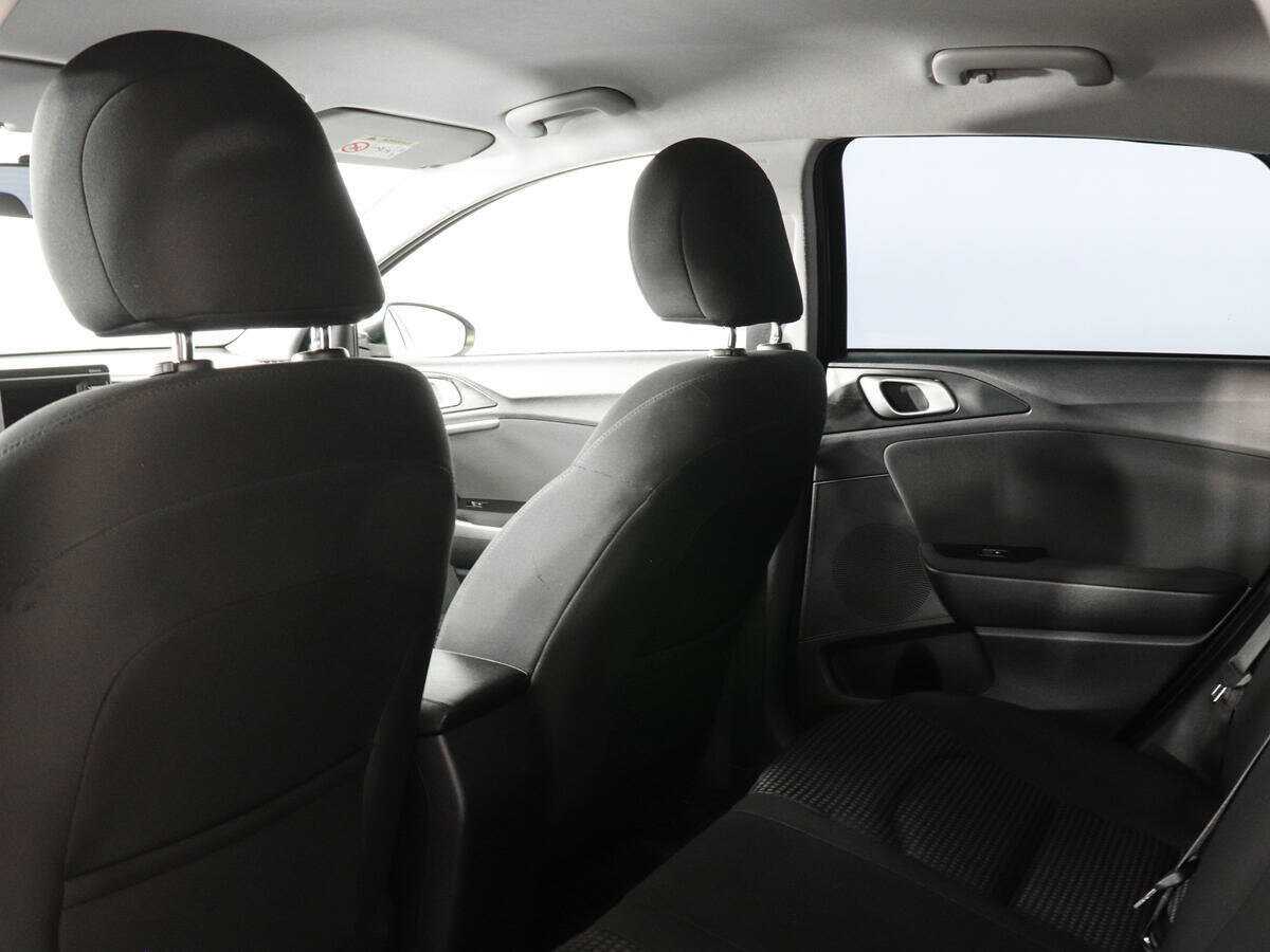 Kia Ceed с пробегом — 2018 год. Фото: #11