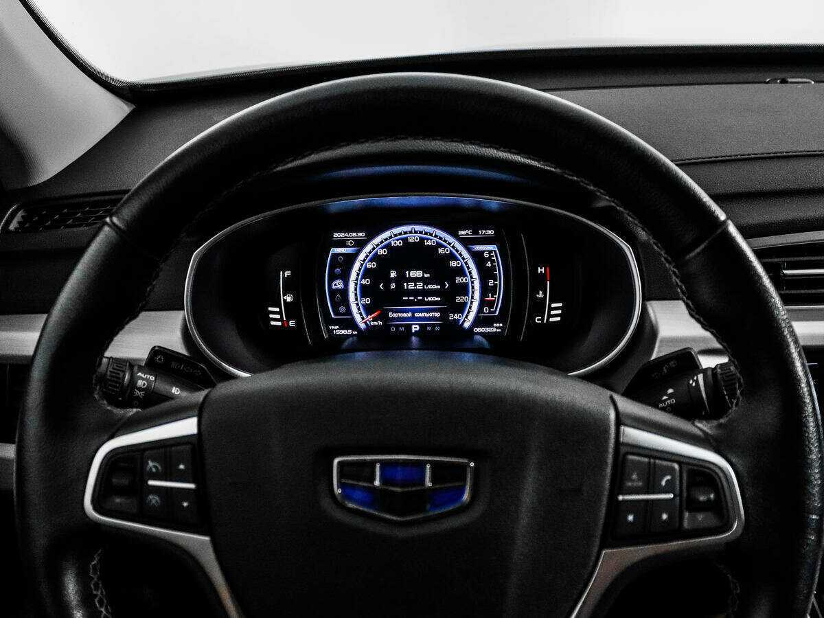Geely Atlas с пробегом — 2021 год. Фото: #17