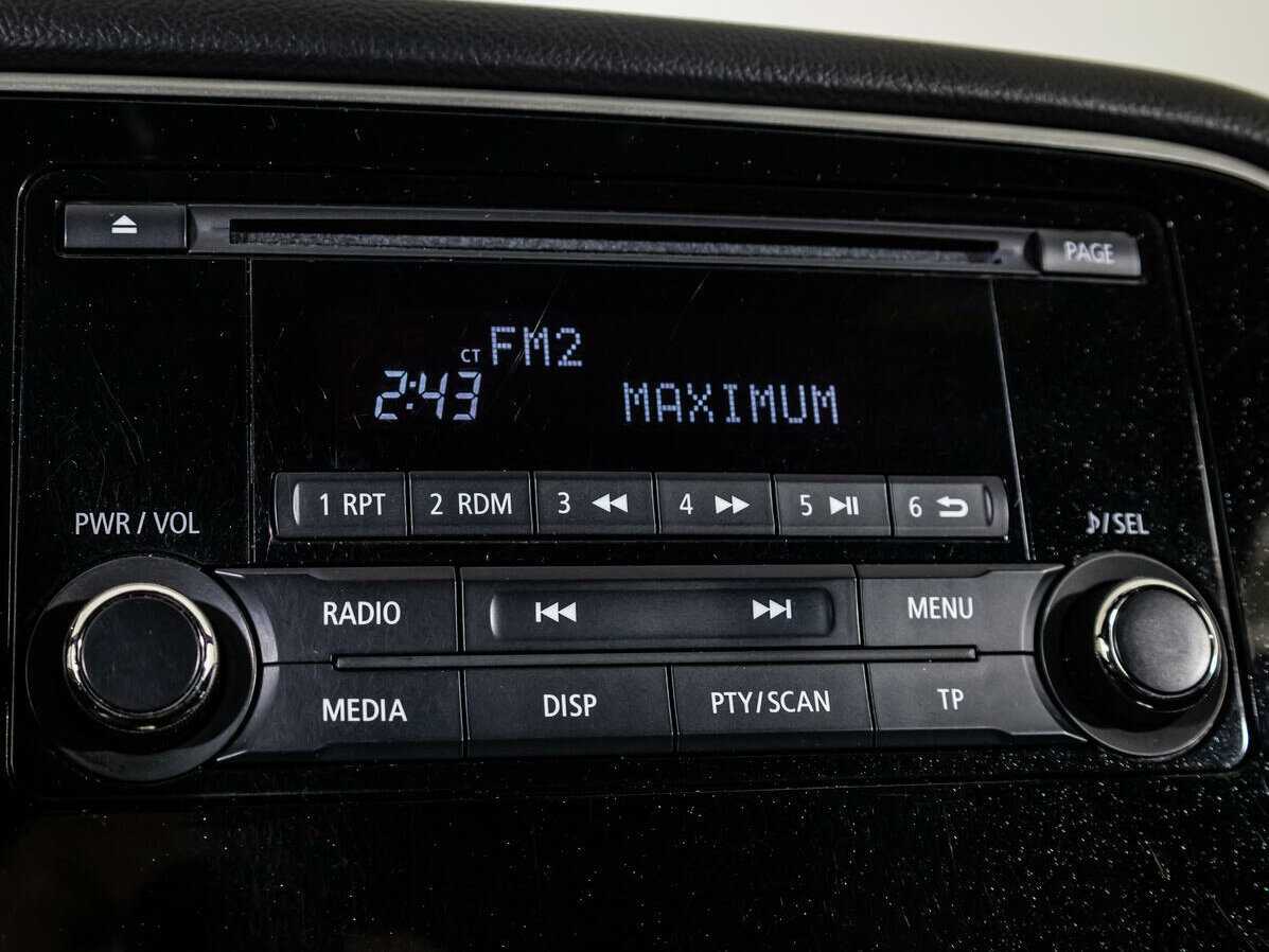 Mitsubishi Outlander с пробегом — 2021 год. Фото: #9