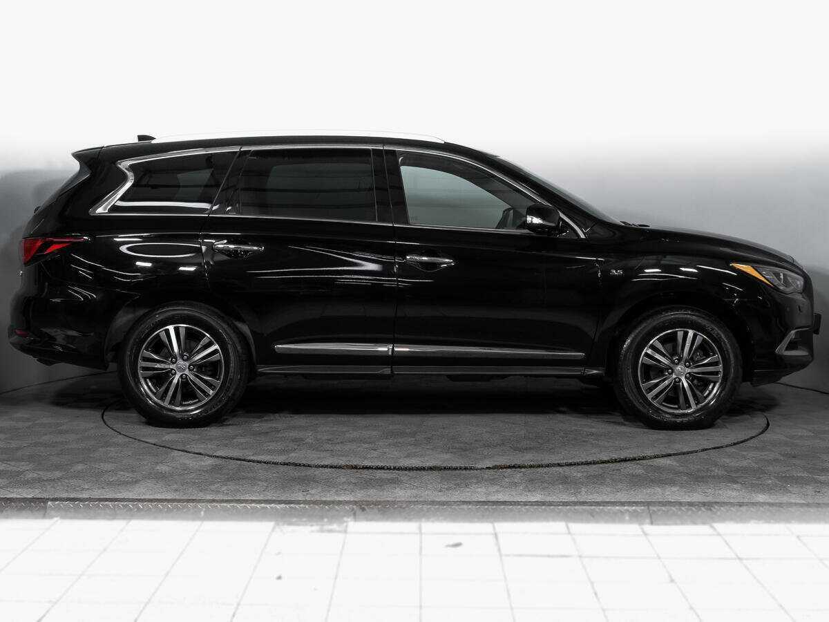 Infiniti QX60 с пробегом — 2016 год. Фото: #3