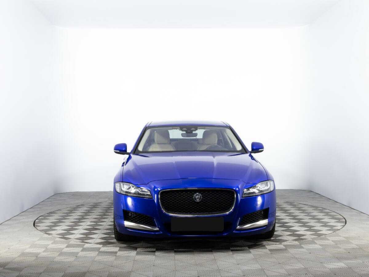 Jaguar XF с пробегом — 2019 год. Фото: #1