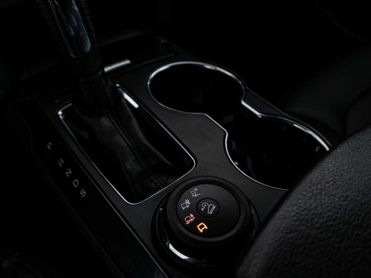 Ford Explorer с пробегом — 2017 год. Фото: #11