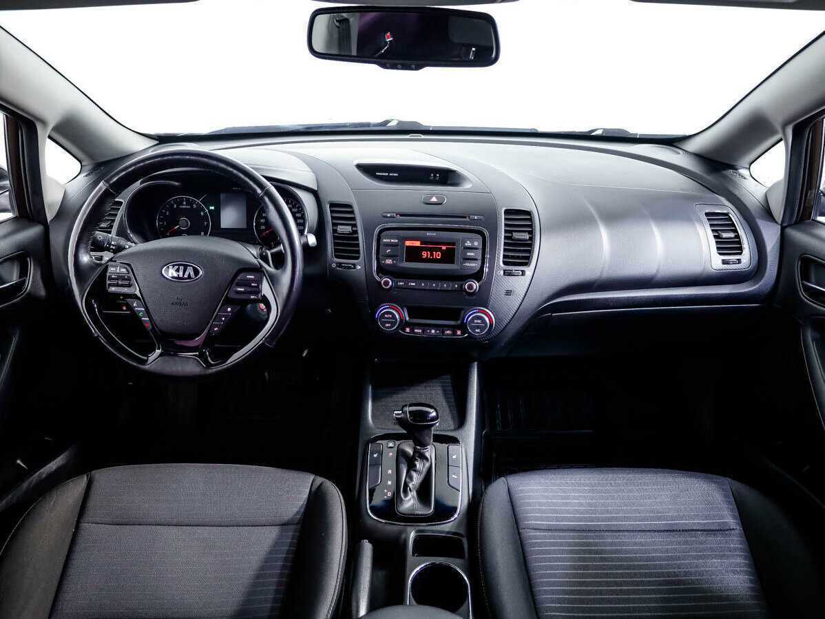 Kia Cerato с пробегом — 2018 год. Фото: #8