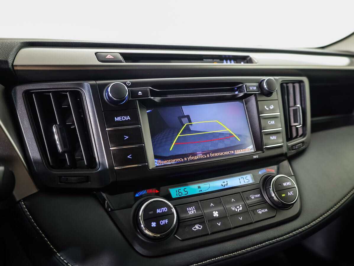 Toyota RAV4 с пробегом — 2015 год. Фото: #12