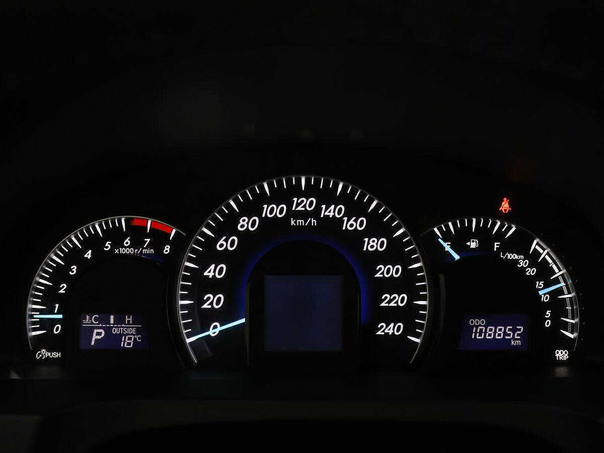 Toyota Camry с пробегом — 2014 год. Фото: #10