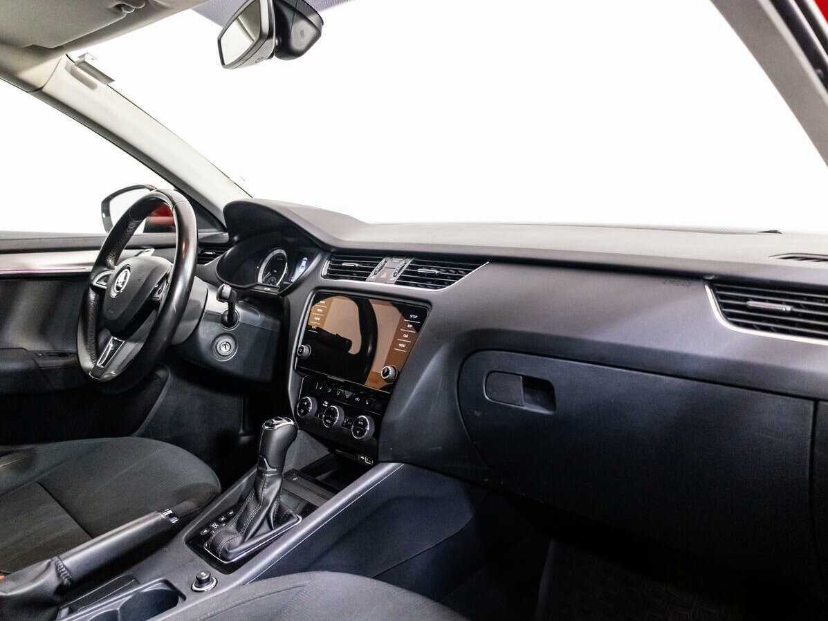 Skoda Octavia с пробегом — 2017 год. Фото: #7