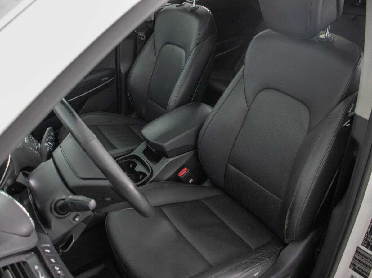 Hyundai Santa Fe с пробегом — 2013 год. Фото: #11