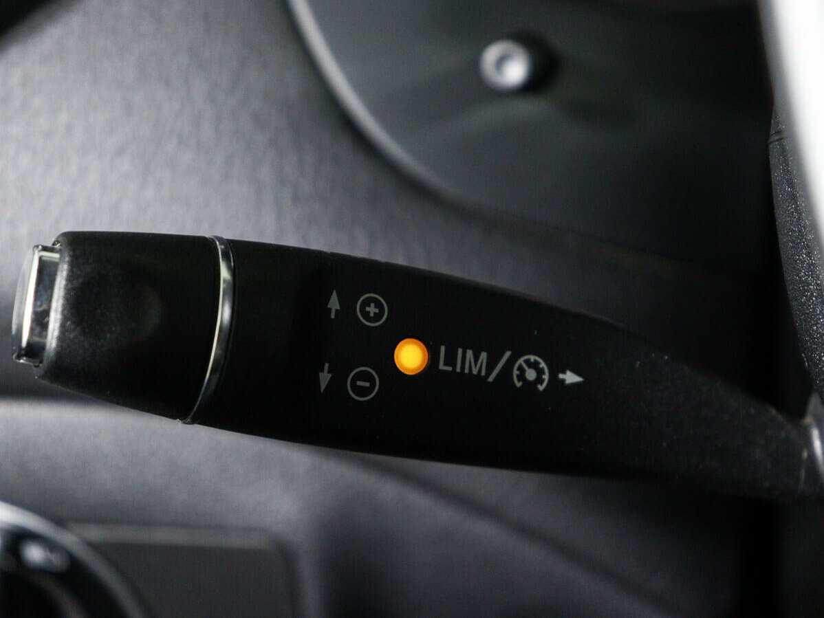 Mercedes-Benz CLA с пробегом — 2013 год. Фото: #16