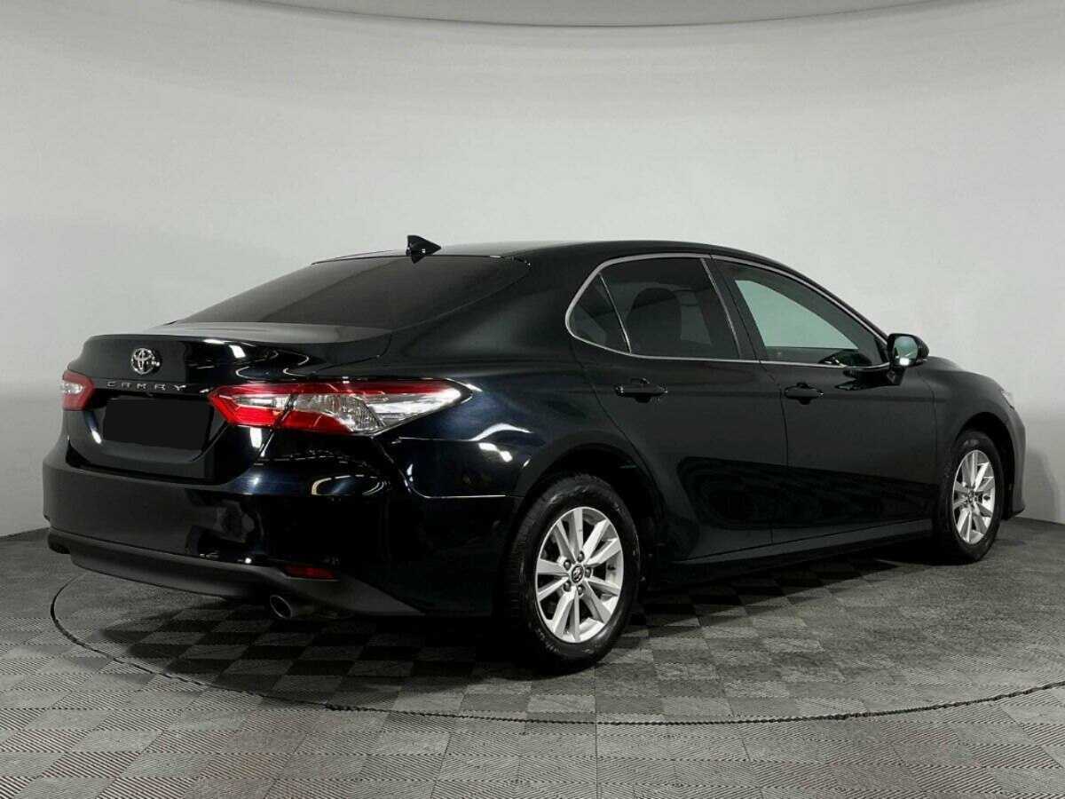 Toyota Camry с пробегом — 2019 год. Фото: #3