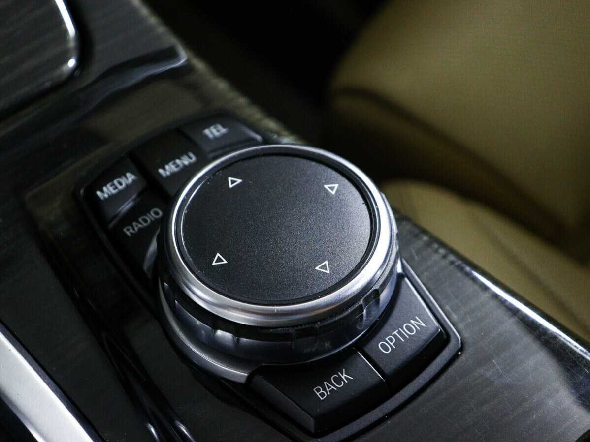 BMW 5 серии с пробегом — 2016 год. Фото: #21