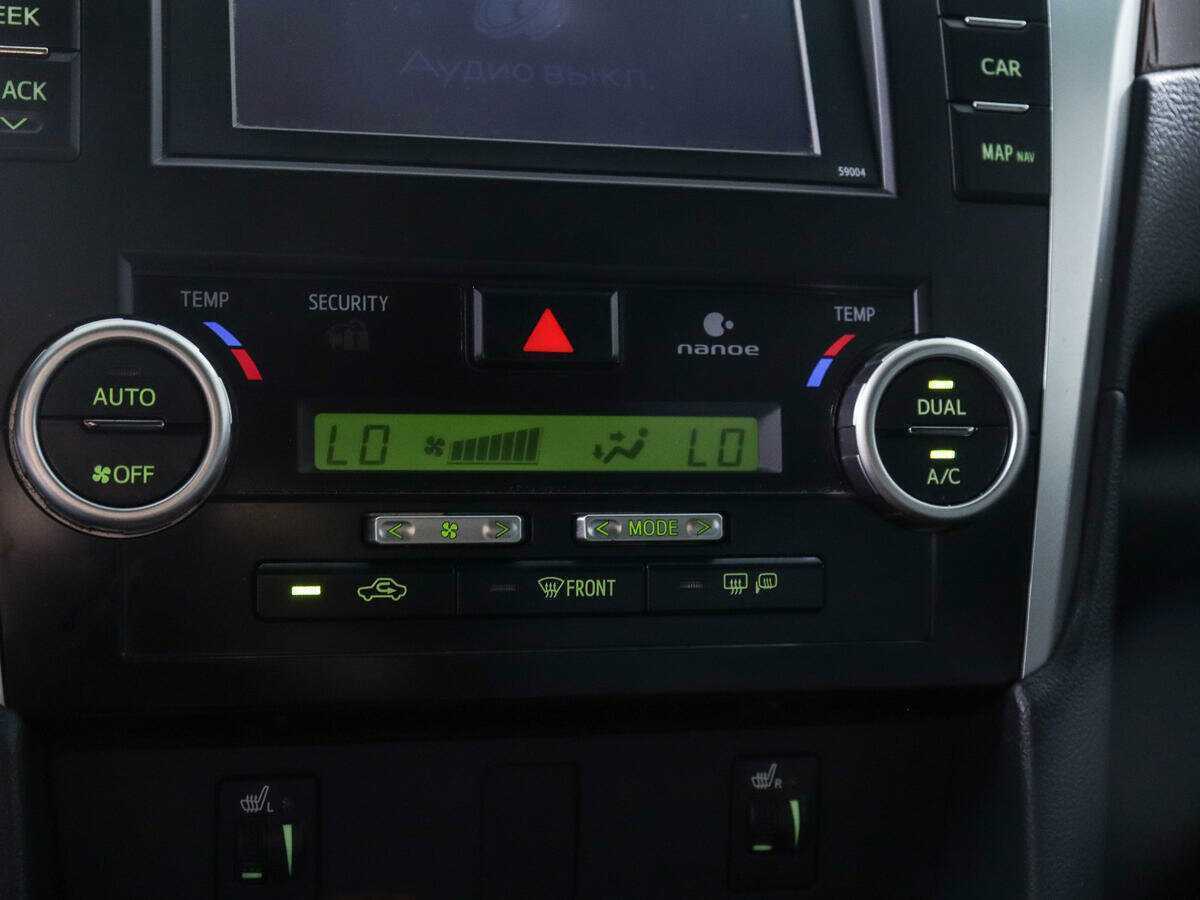 Toyota Camry с пробегом — 2014 год. Фото: #14