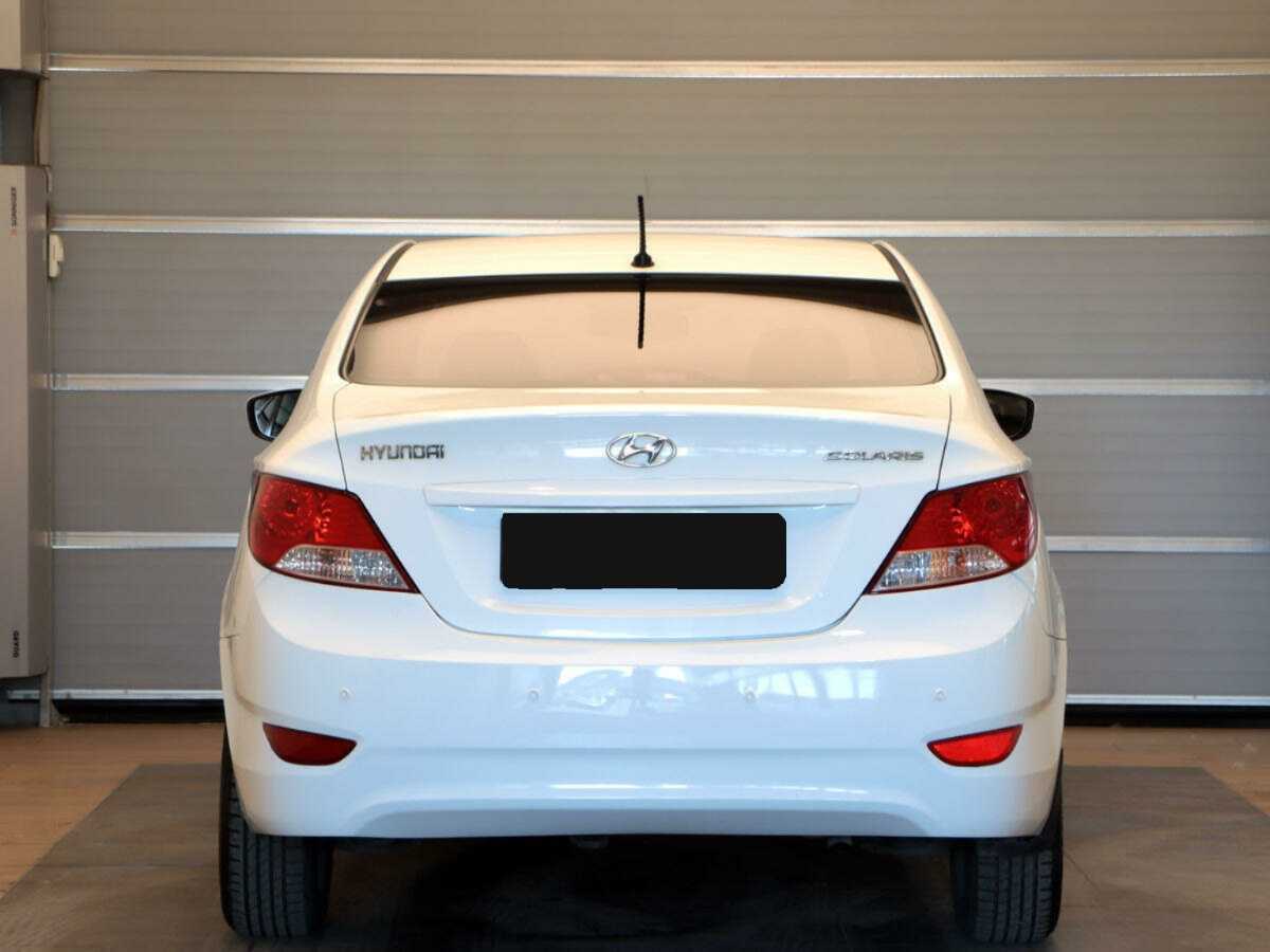 Hyundai Solaris с пробегом — 2013 год. Фото: #4