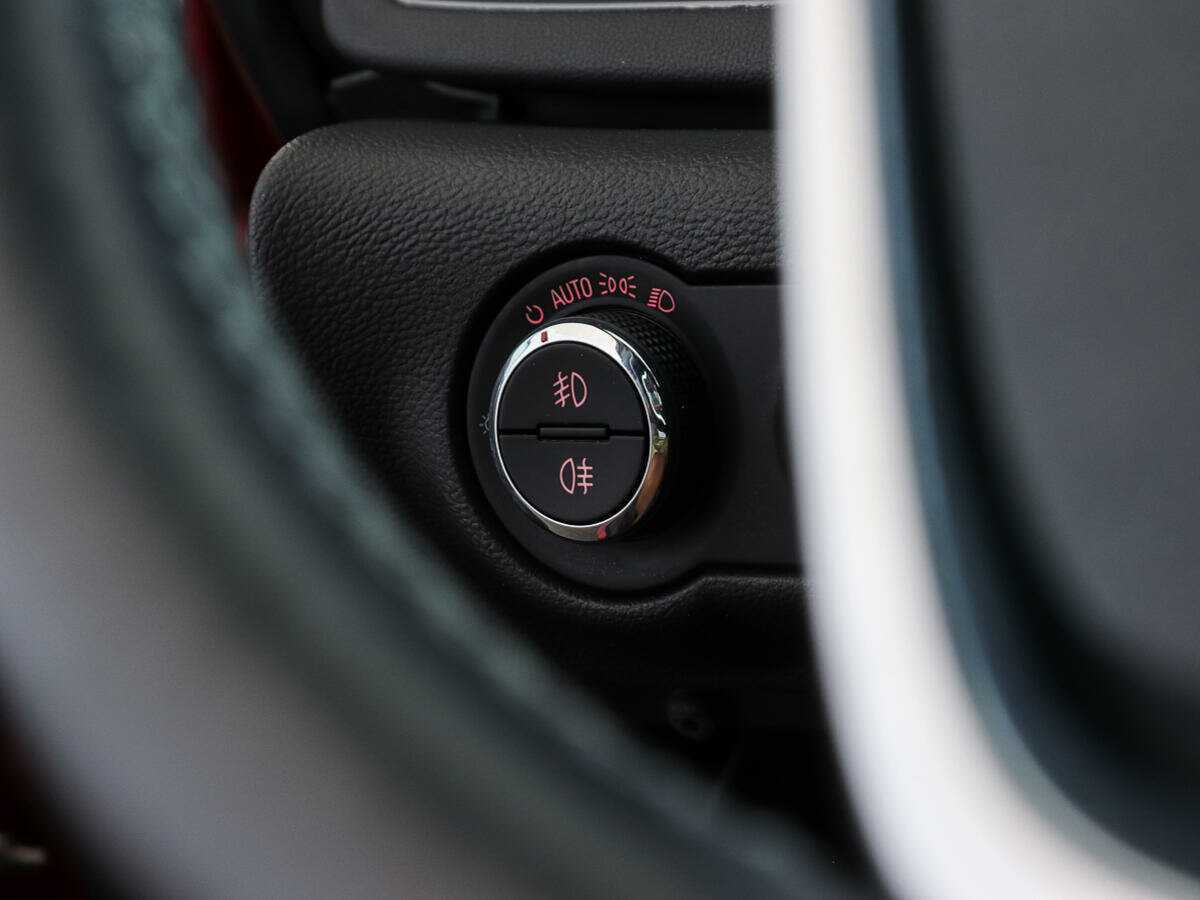 Opel Astra с пробегом — 2012 год. Фото: #14