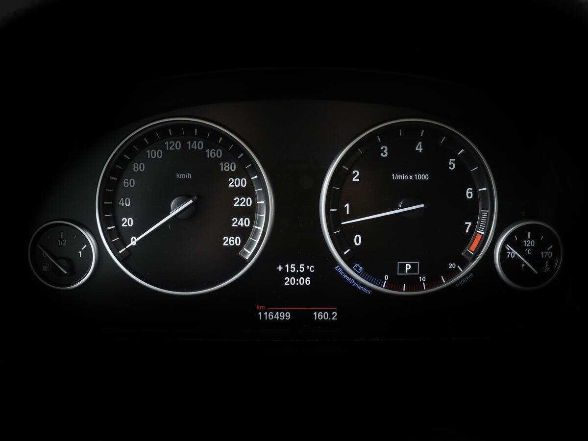 BMW 5 серии с пробегом — 2012 год. Фото: #10