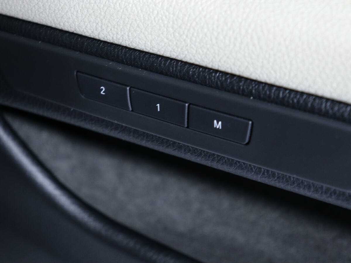 BMW 5 серии с пробегом — 2012 год. Фото: #15