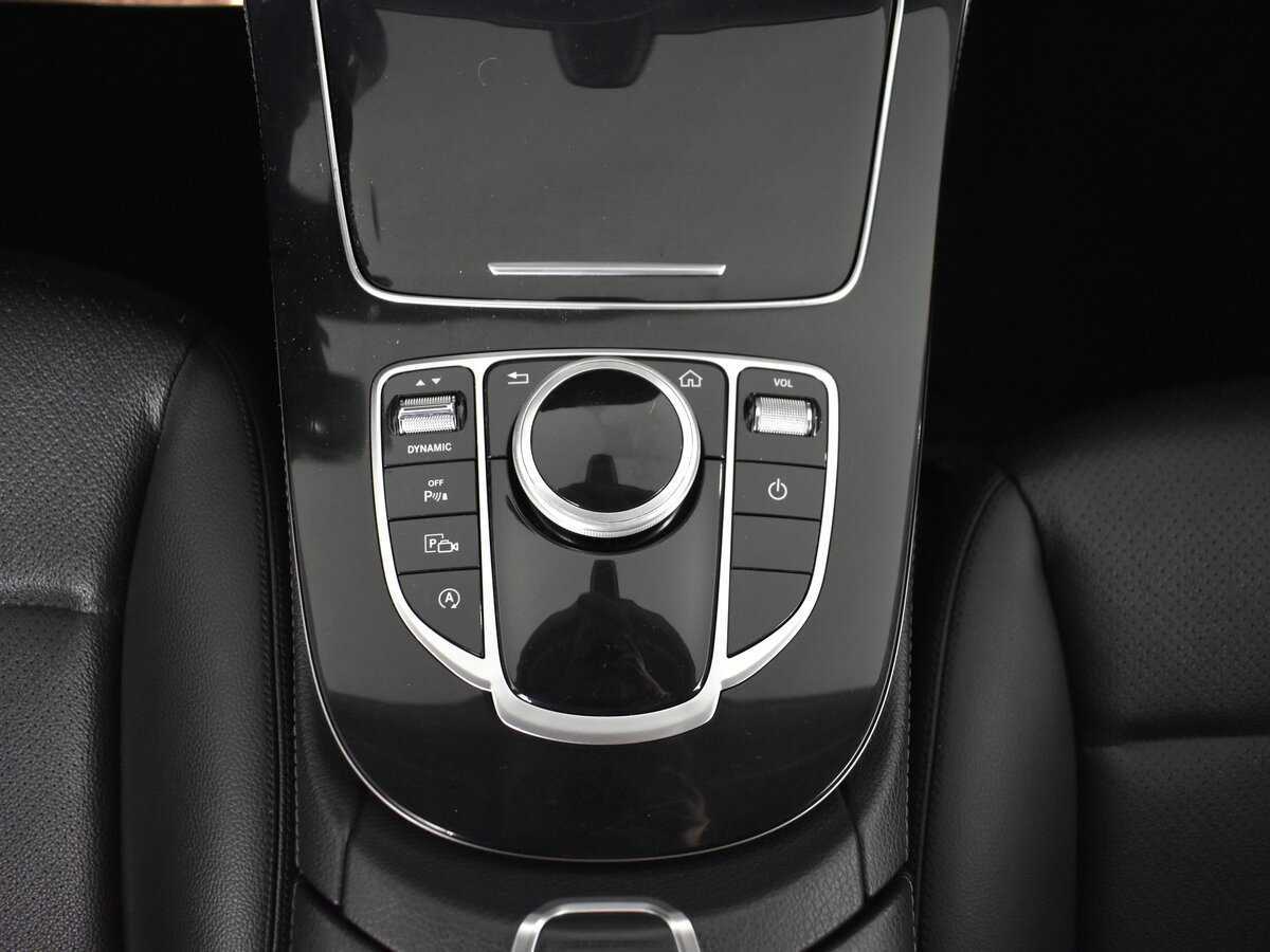 Mercedes-Benz E-Класс с пробегом — 2019 год. Фото: #13