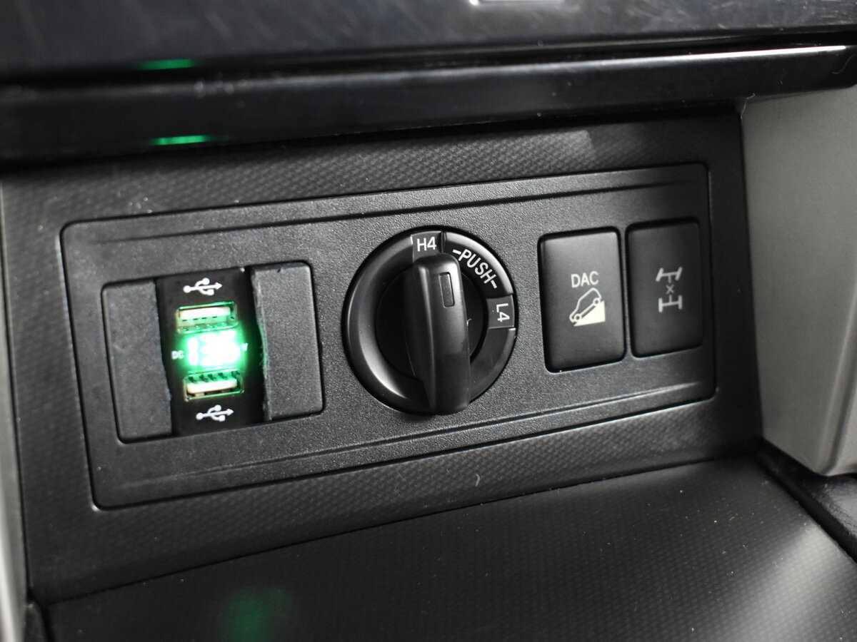 Toyota Land Cruiser Prado с пробегом — 2012 год. Фото: #14