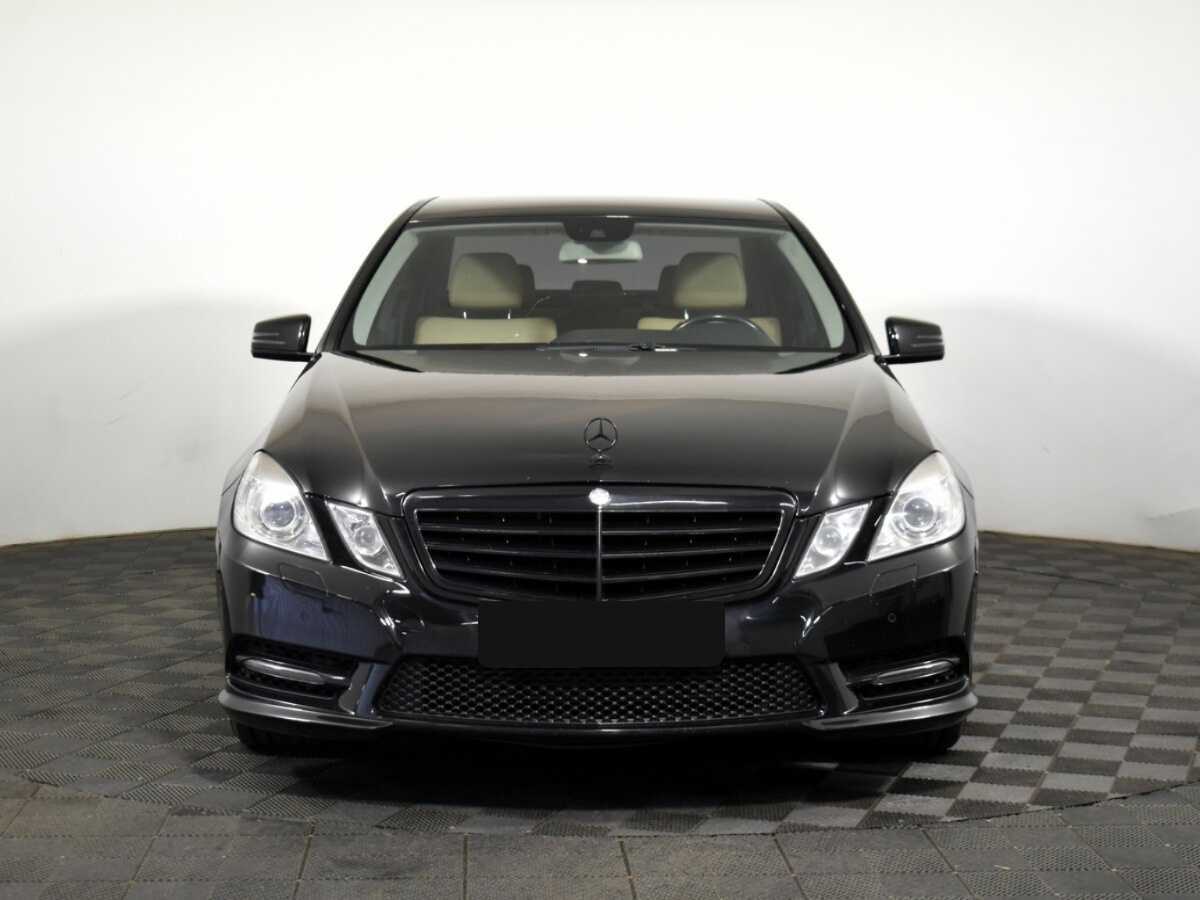 Mercedes-Benz E-Класс с пробегом — 2012 год. Фото: #1