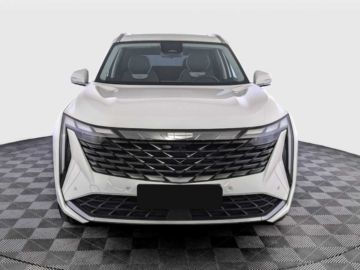 Geely Atlas с пробегом — 2024 год. Фото: #1