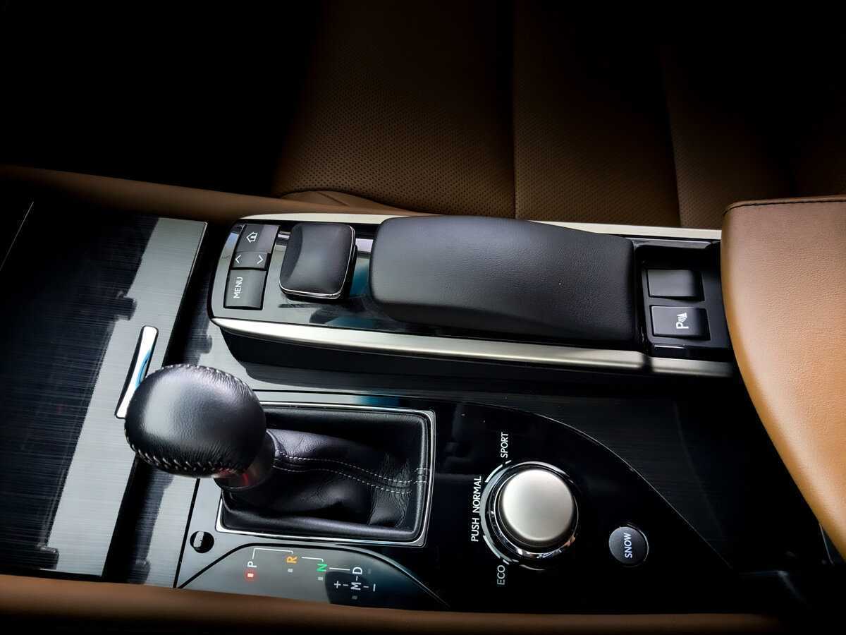 Lexus GS с пробегом — 2014 год. Фото: #23