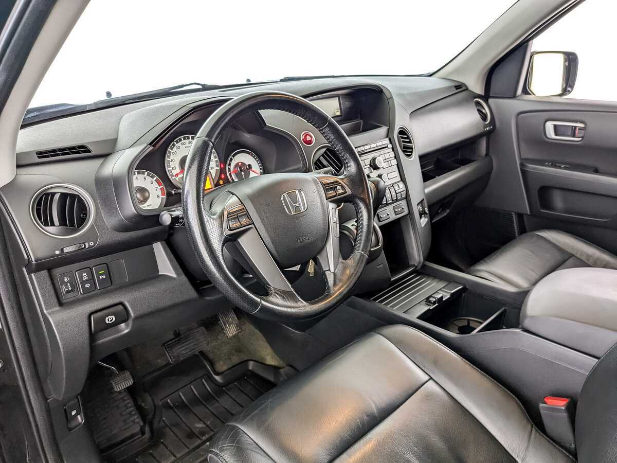 Honda Pilot с пробегом — 2014 год. Фото: #13