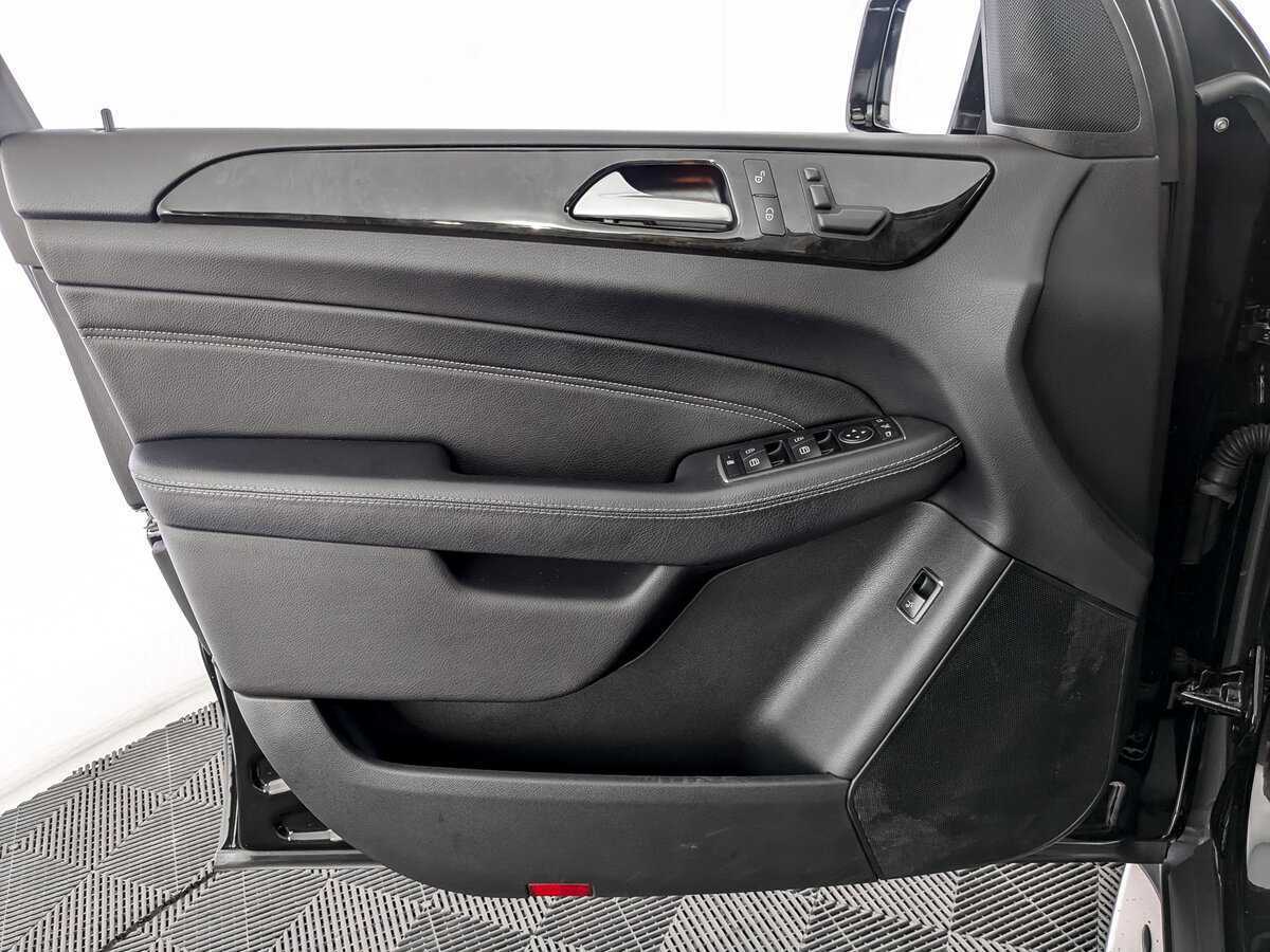 Mercedes-Benz M-Класс с пробегом — 2014 год. Фото: #14