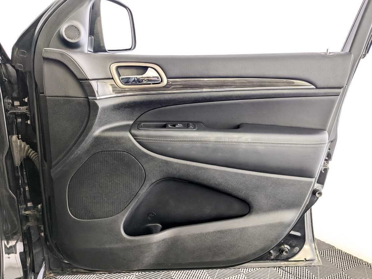 Jeep Grand Cherokee с пробегом — 2014 год. Фото: #20