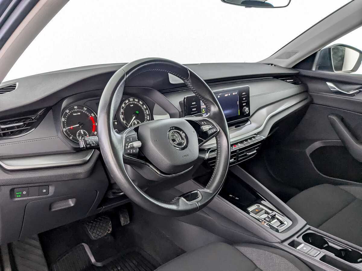Skoda Octavia с пробегом — 2021 год. Фото: #13