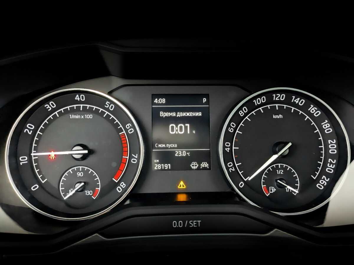 Skoda Superb с пробегом — 2021 год. Фото: #10