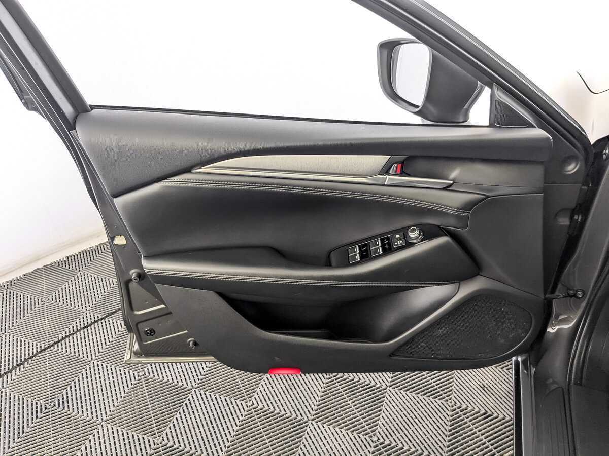 Mazda 6 с пробегом — 2021 год. Фото: #14