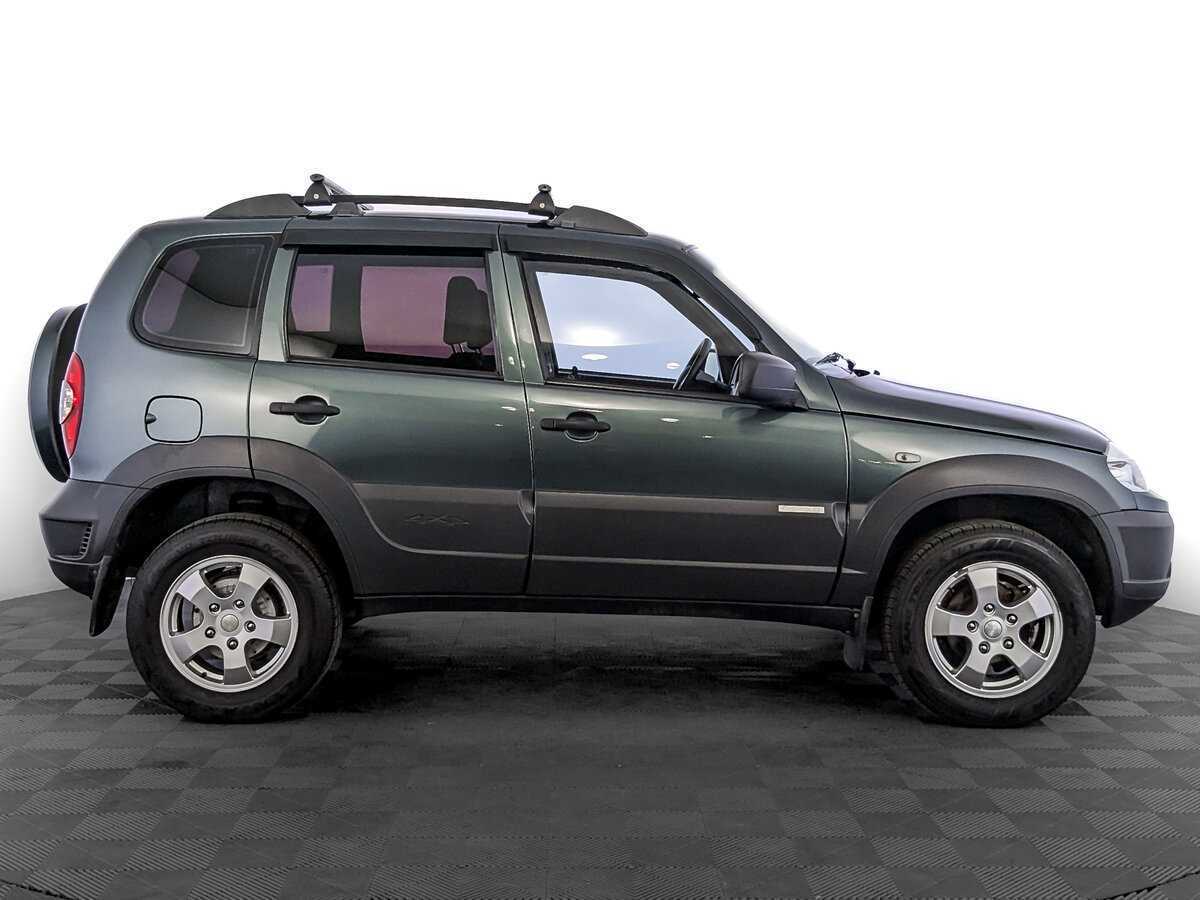 Chevrolet Niva с пробегом — 2017 год. Фото: #3