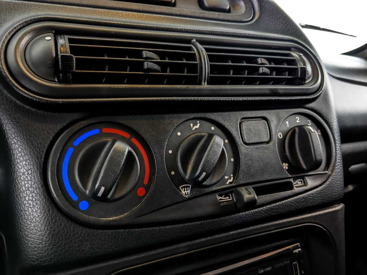 Chevrolet Niva с пробегом — 2017 год. Фото: #20