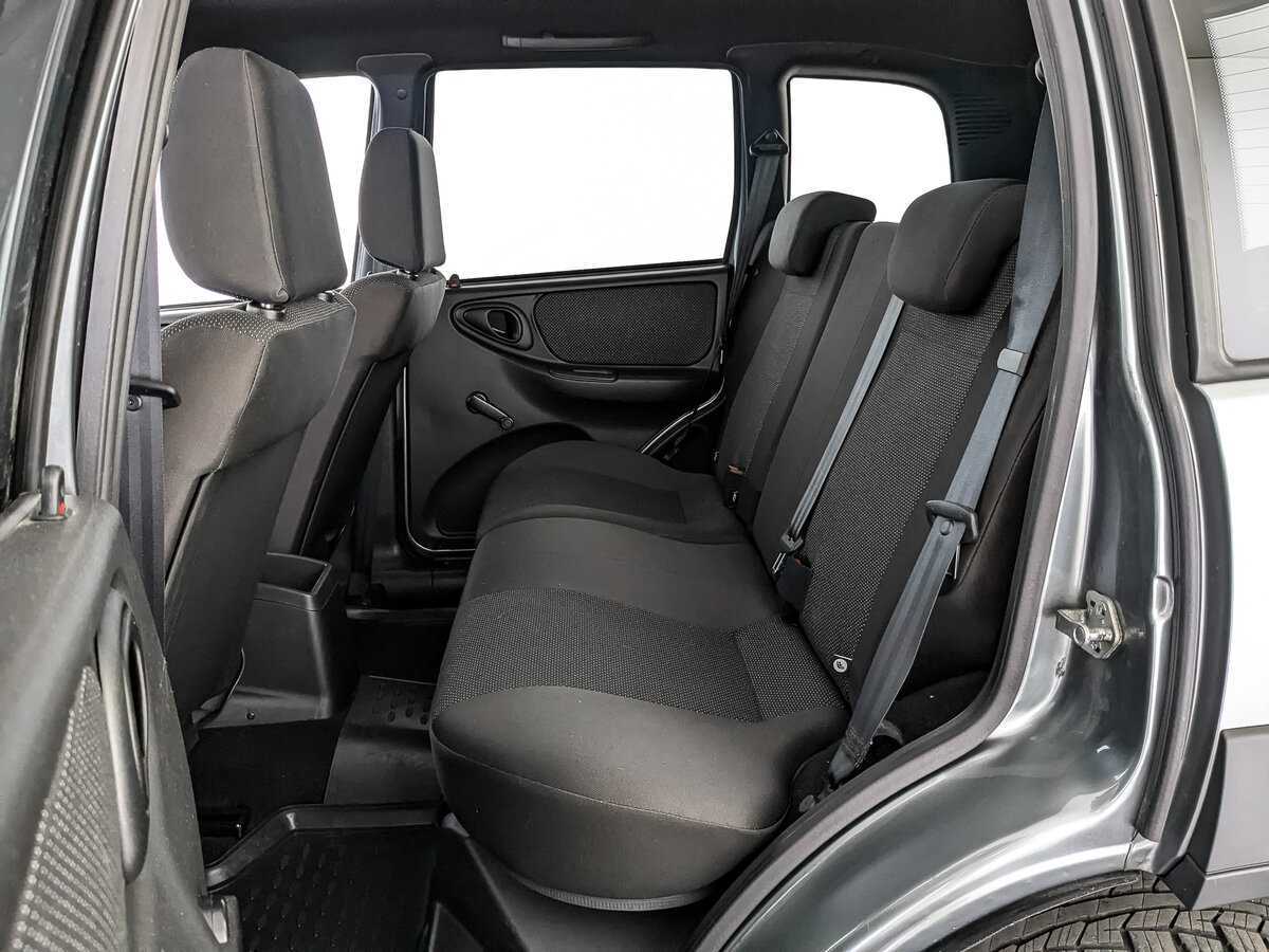 Chevrolet Niva с пробегом — 2019 год. Фото: #13