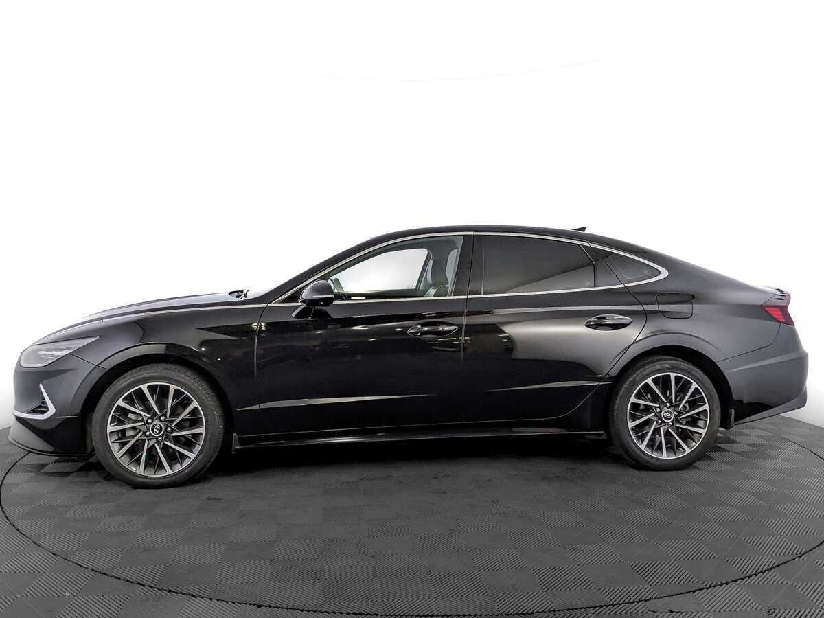 Hyundai Sonata с пробегом — 2022 год. Фото: #7