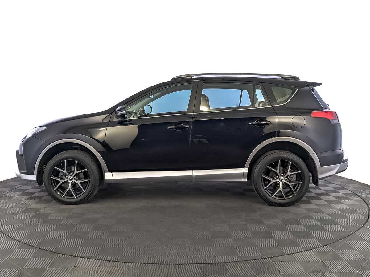 Toyota RAV4 с пробегом — 2017 год. Фото: #7