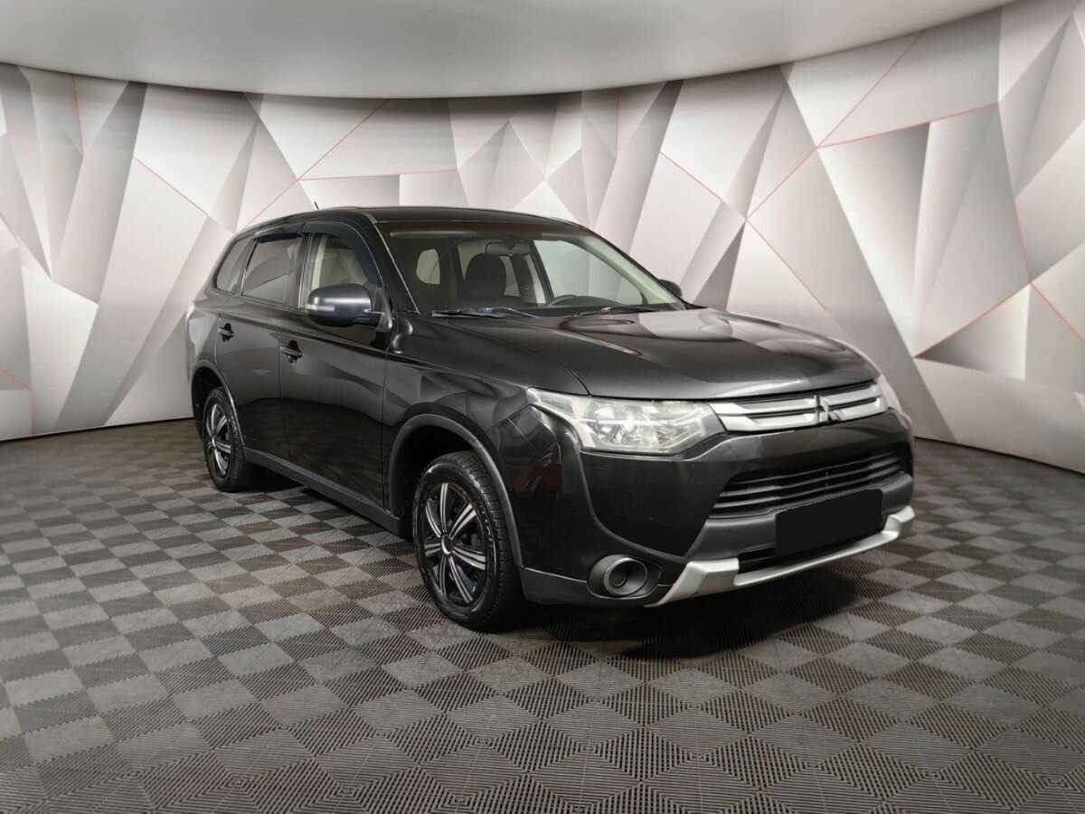 Mitsubishi Outlander с пробегом — 2014 год. Фото: #2