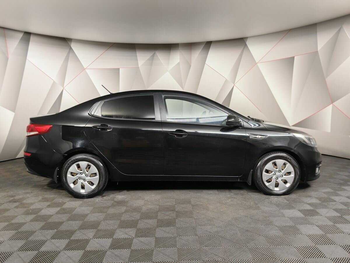 Kia Rio с пробегом — 2015 год. Фото: #5