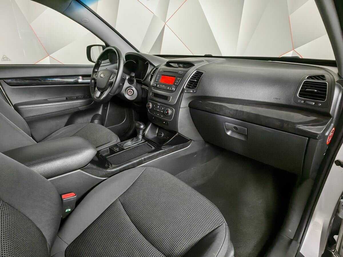 Kia Sorento с пробегом — 2017 год. Фото: #8