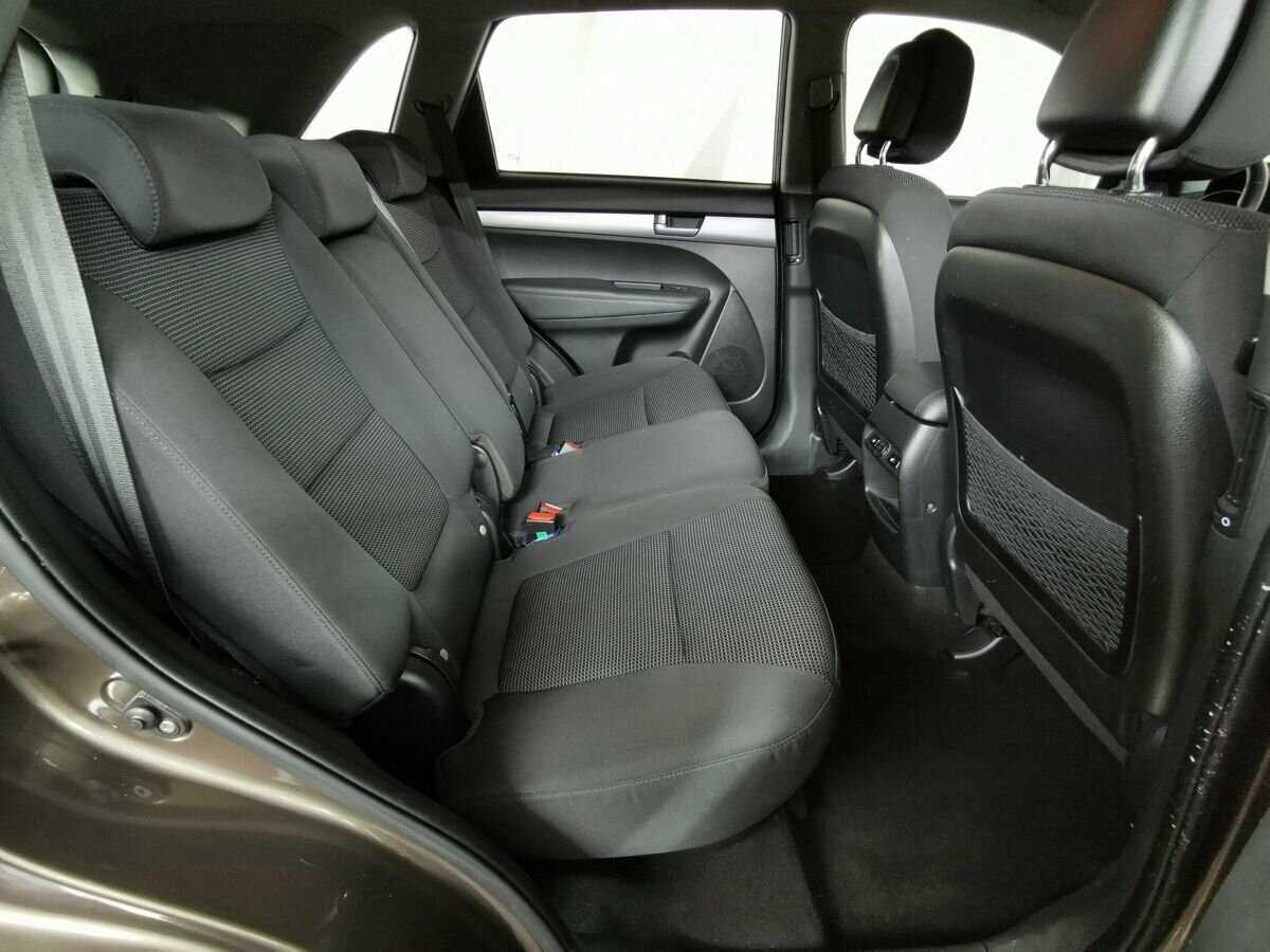 Kia Sorento с пробегом — 2014 год. Фото: #11