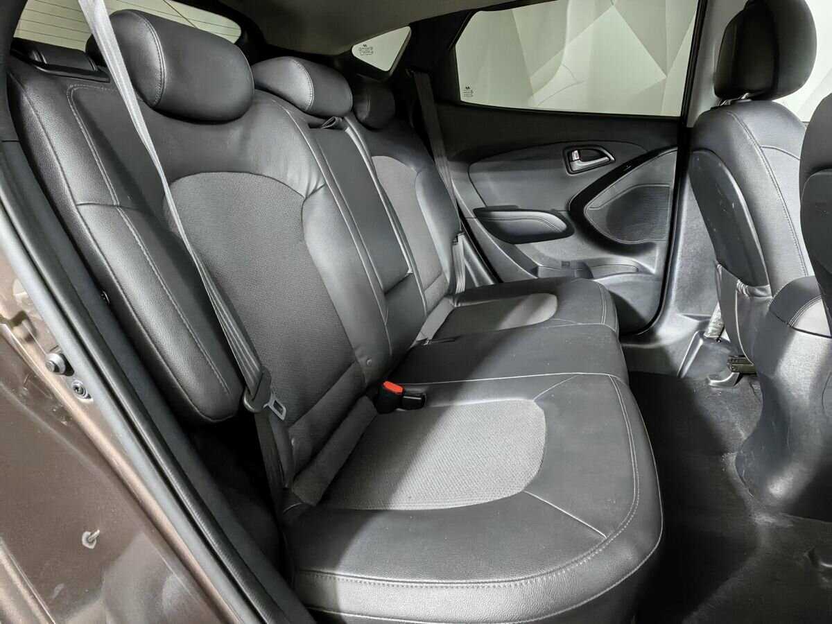 Hyundai ix35 с пробегом — 2013 год. Фото: #11