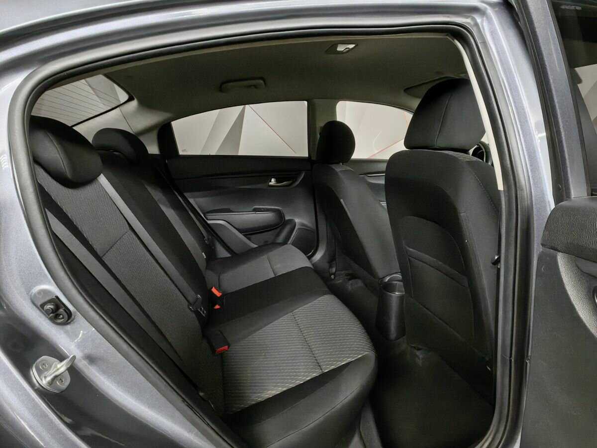 Kia Rio с пробегом — 2018 год. Фото: #11