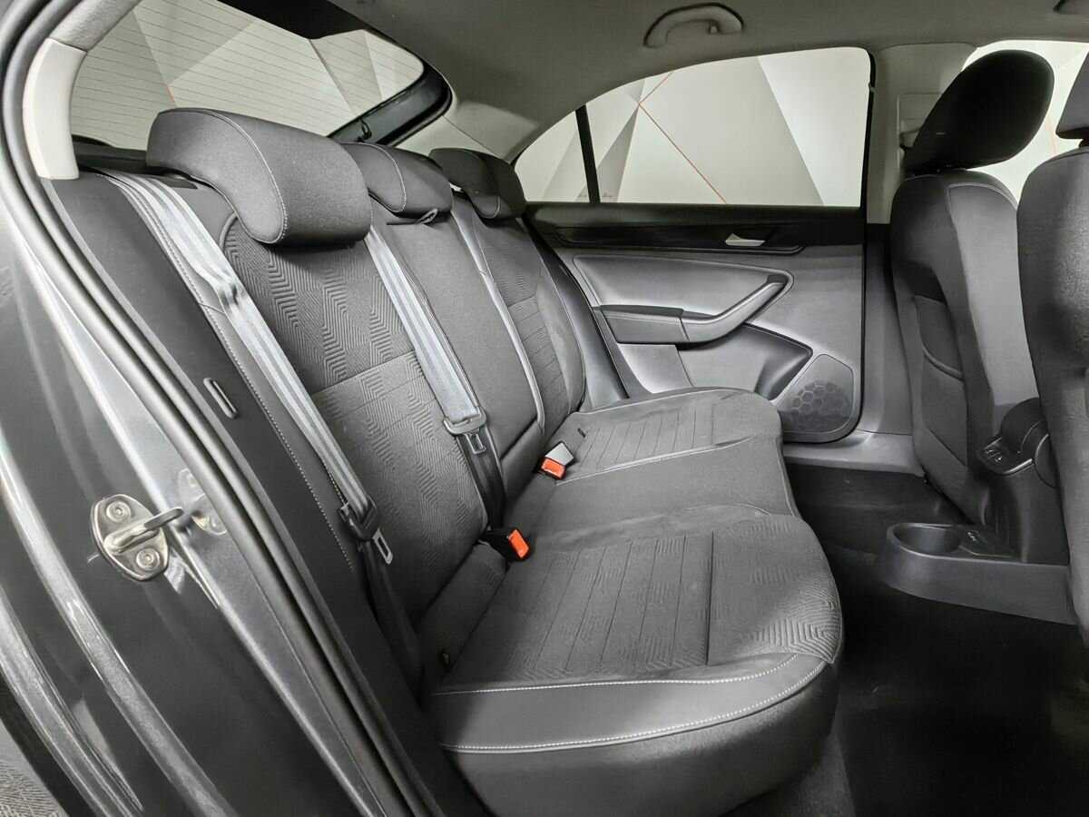 Volkswagen Polo с пробегом — 2021 год. Фото: #11