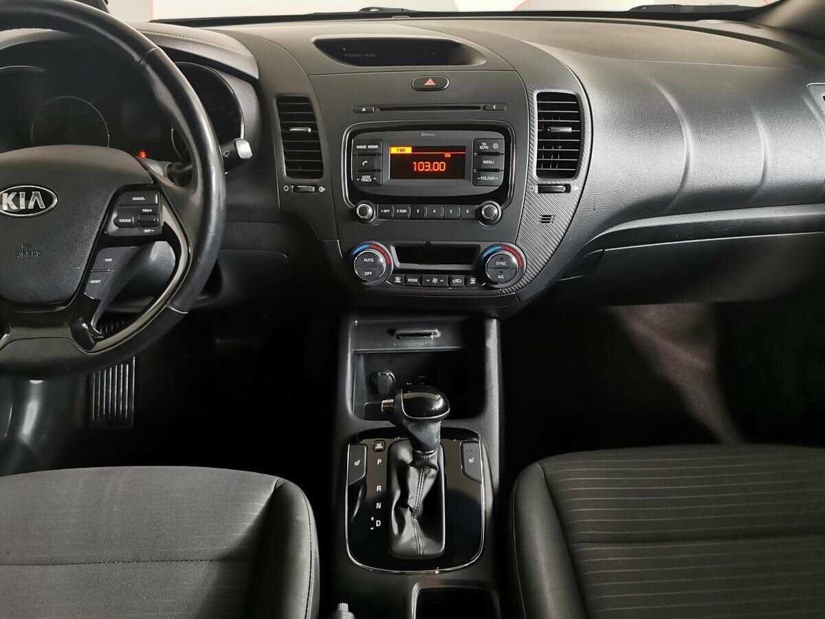 Kia Cerato с пробегом — 2018 год. Фото: #10