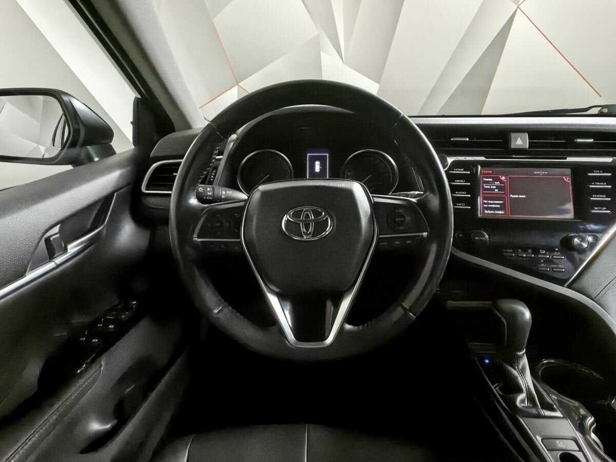 Toyota Camry с пробегом — 2019 год. Фото: #14
