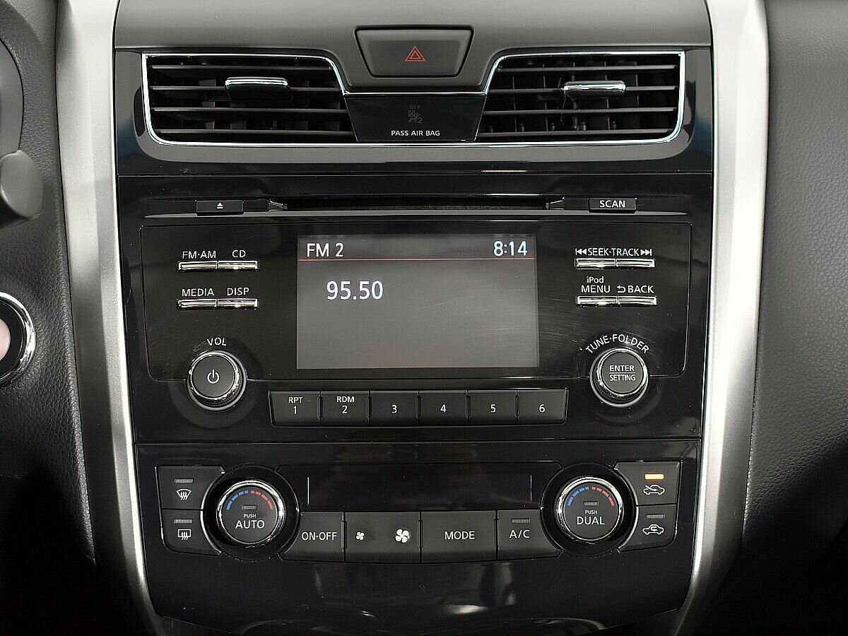 Nissan Teana с пробегом — 2014 год. Фото: #12